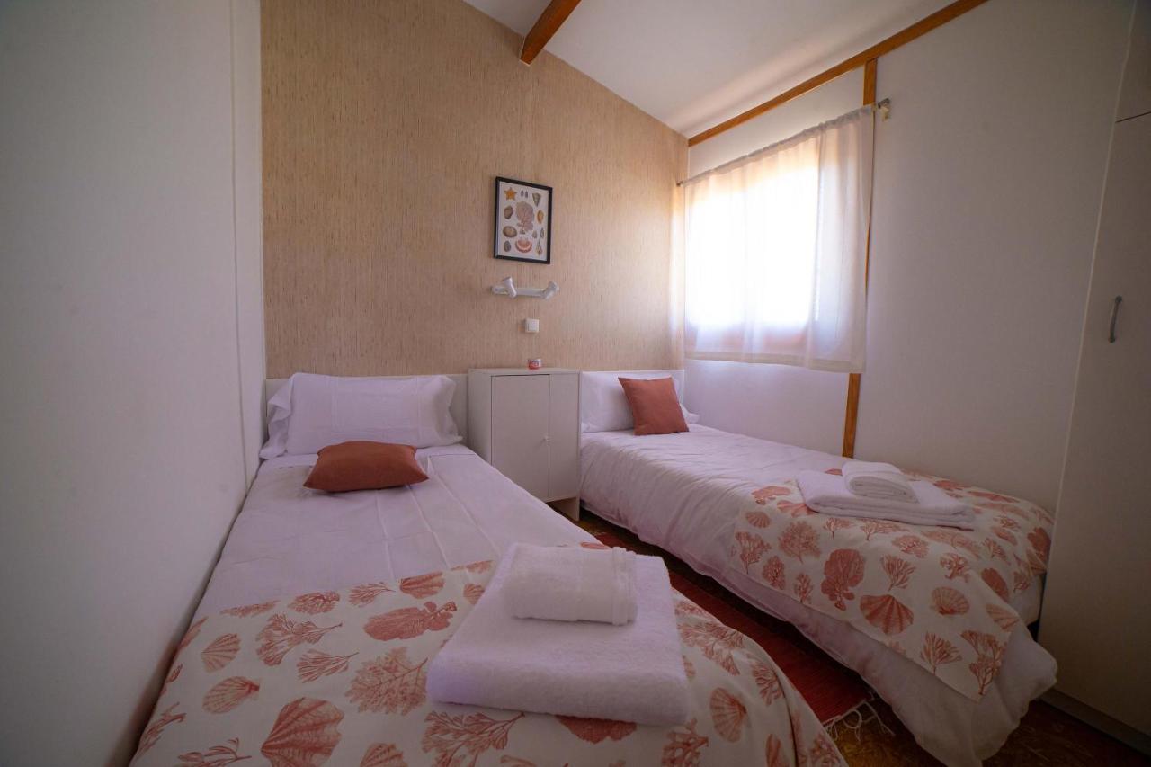 Las Casitas De Guadamur Екстериор снимка